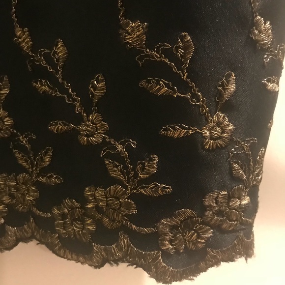 Windsor Dress 👗 - Picture 2 of 2